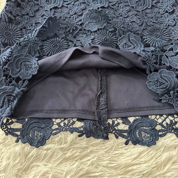 Lulus Navy Floral Lace Bodycon Mini Dress Size Large - Picture 11 of 15